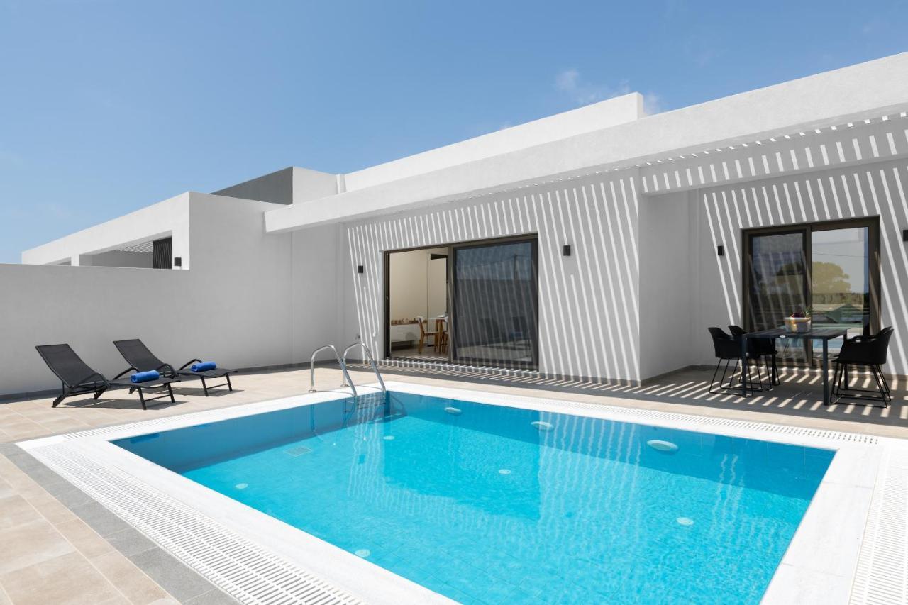 Armonia Suites 겐나디 외부 사진