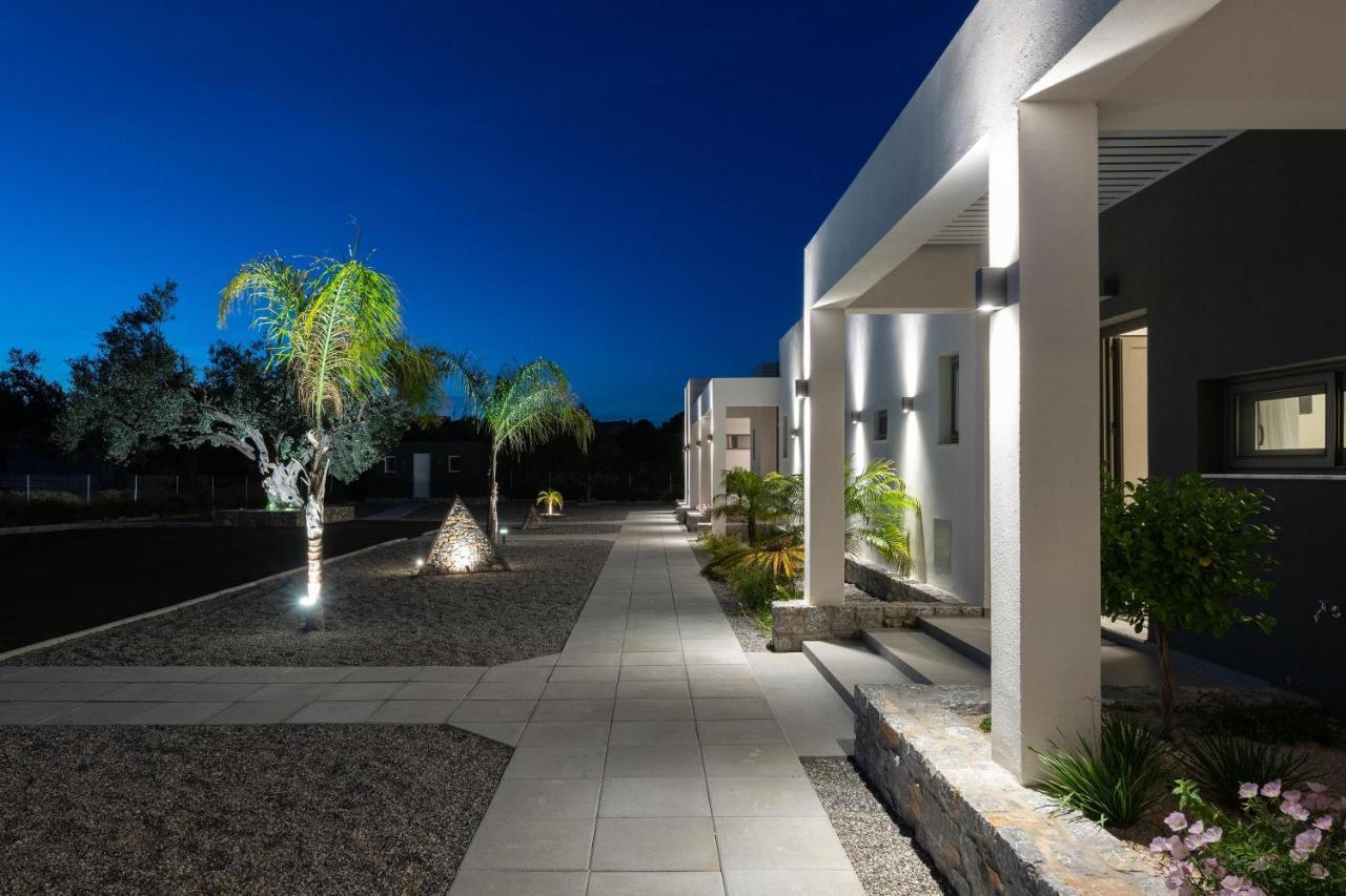 Armonia Suites 겐나디 외부 사진